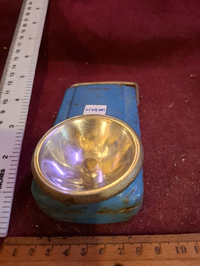 Vintage Flashlight [INS10529]