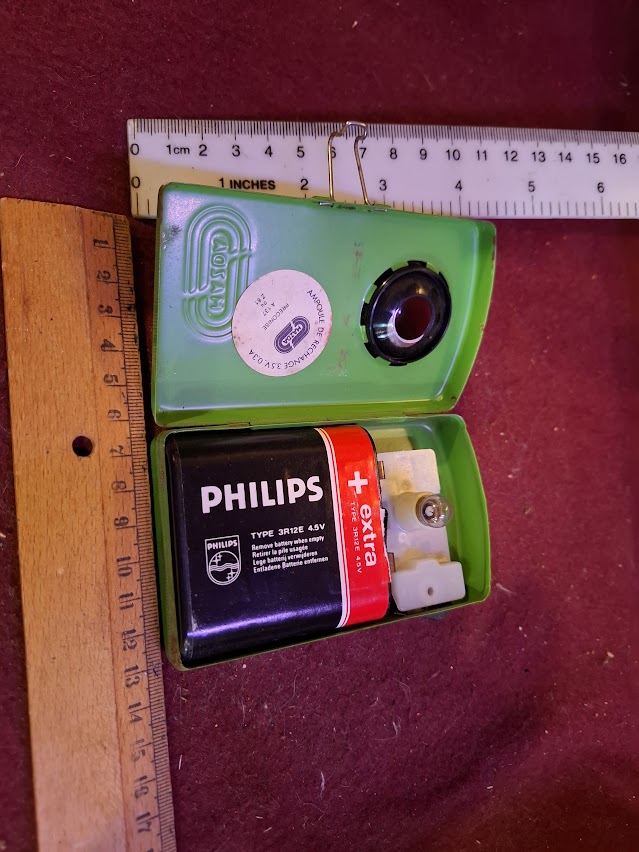 Vintage Flashlight [INS10546]