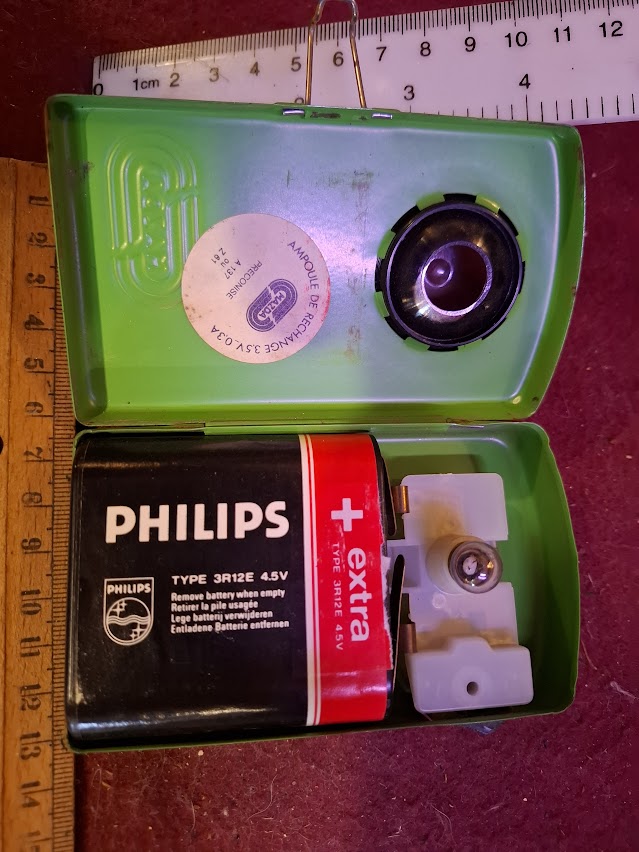 Vintage Flashlight [INS10546]