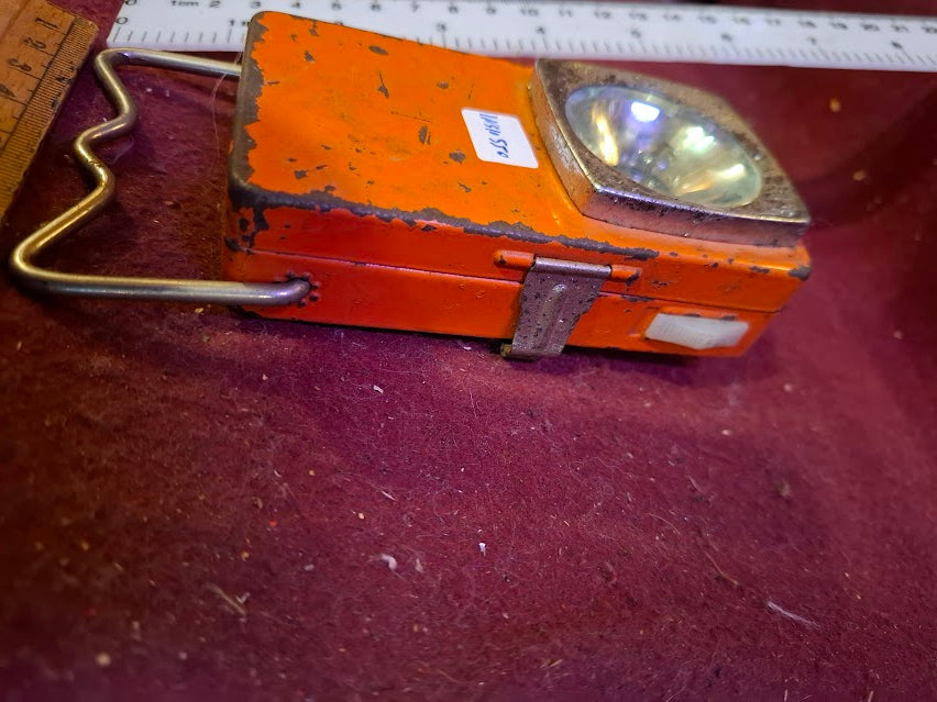 Vintage Flashlight [INS10550]