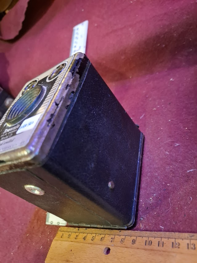 Antique camera - Kodak Brownie six-20 model D [INS10564]