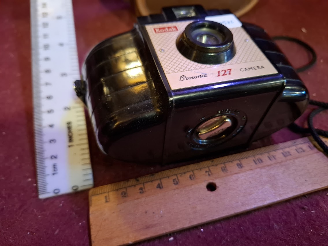 Antique camera - Kodak Brownie 127 [INS10572]