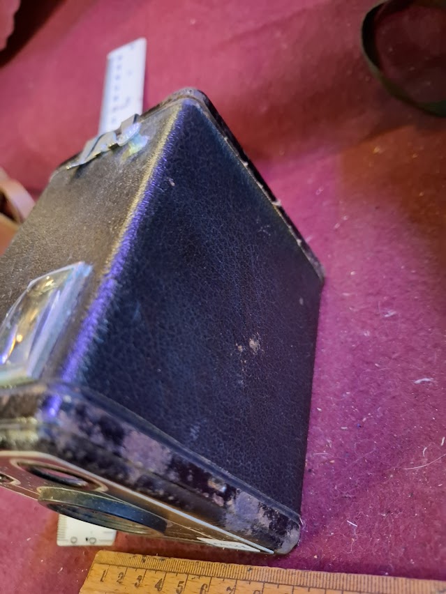 Antique camera - Kodak Brownie D super six-20  [INS10568]
