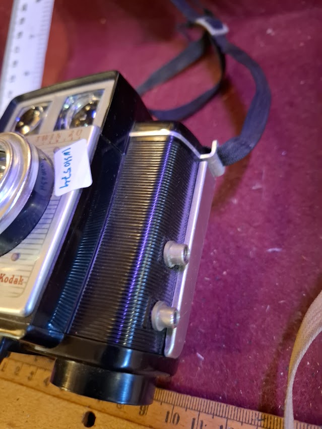 Antique camera - Kodak Brownie twin 20 [INS10574]