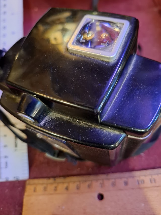Antique camera - Kodak Brownie twin 20 [INS10574]