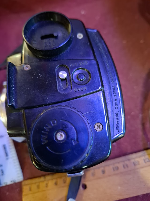 Antique camera - Kodak Brownie twin 20 [INS10574]