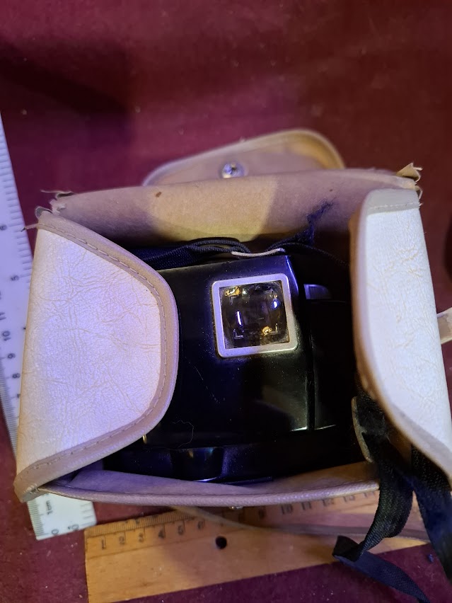 Antique camera - Kodak Brownie twin 20 [INS10574]