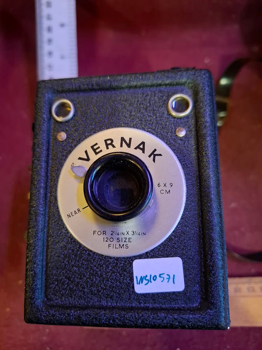 Antique camera - Vernak [INS10571]