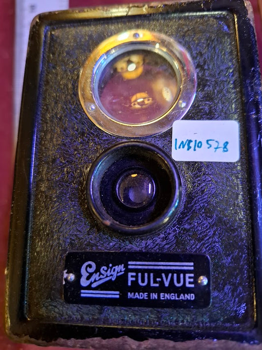 Antique camera - FUL-VUE [INS10578]