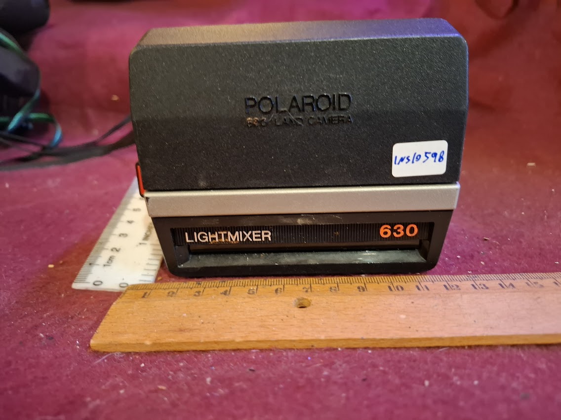 Vintage Polaroid Camera [INS10598]