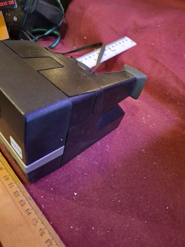 Vintage Polaroid Camera [INS10598]