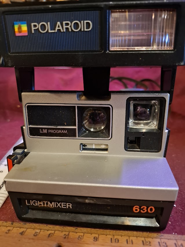 Vintage Polaroid Camera [INS10598]