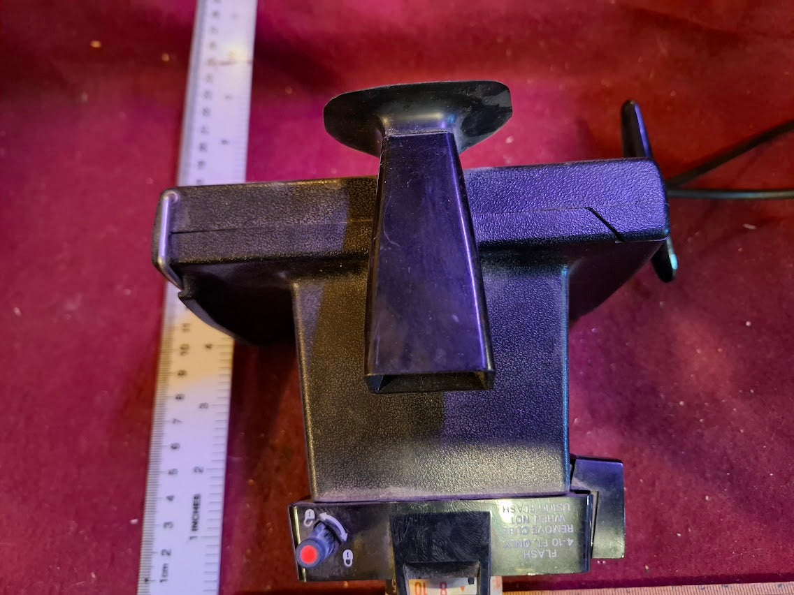 Vintage Polaroid Camera [INS10601]