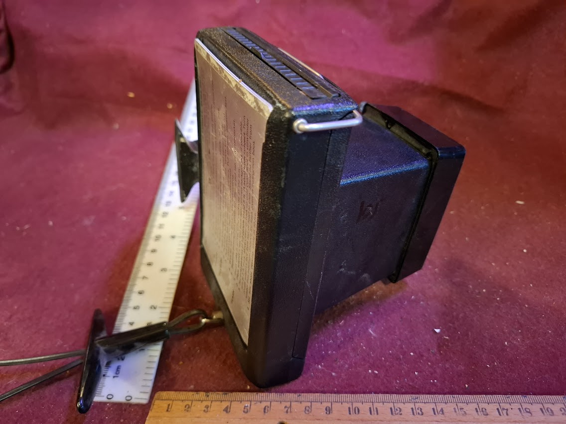 Vintage Polaroid Camera [INS10601]