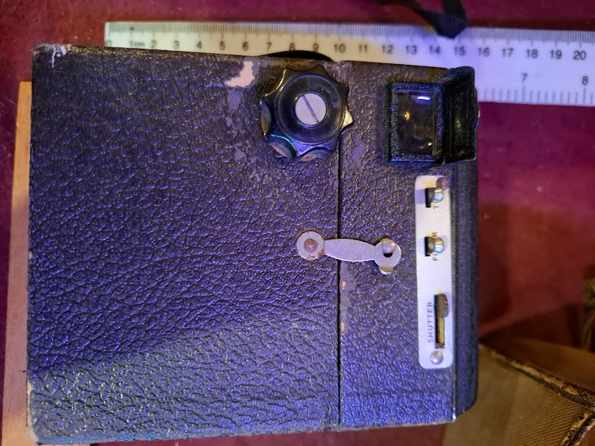 Antique camera - Grati5Pool [INS10606]