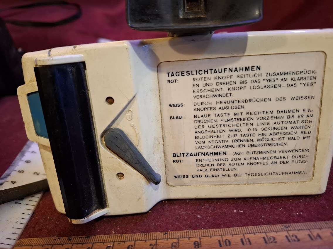 Vintage Polaroid Camera [INS10608]