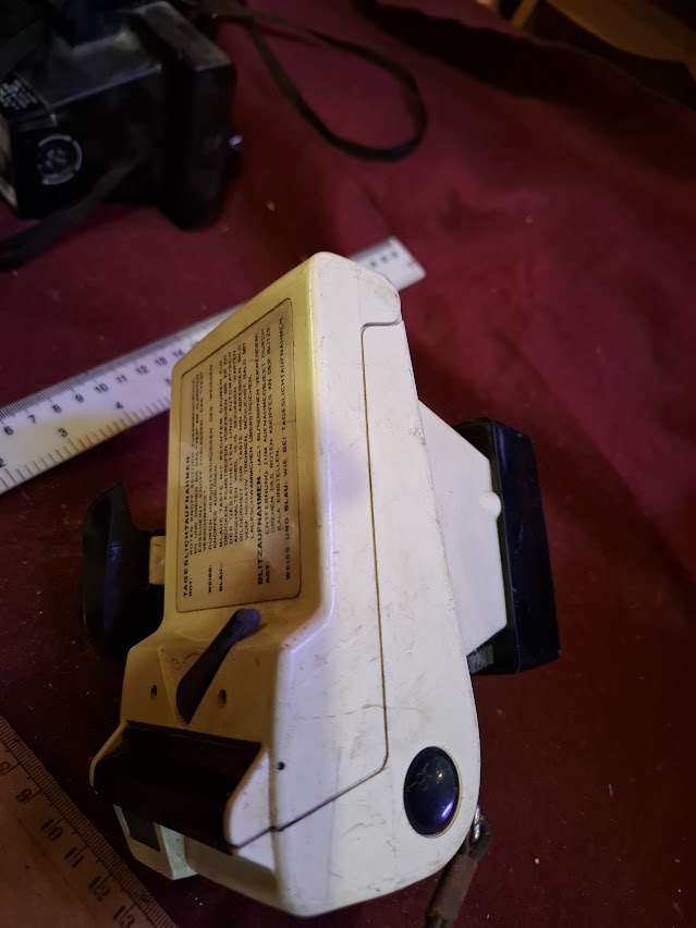 Vintage Polaroid Camera [INS10608]