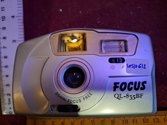 Vintage camera - Focus QL-835BF [INS10612]