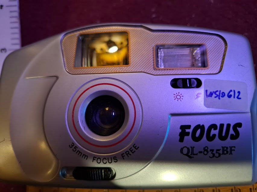 Vintage camera - Focus QL-835BF [INS10612]