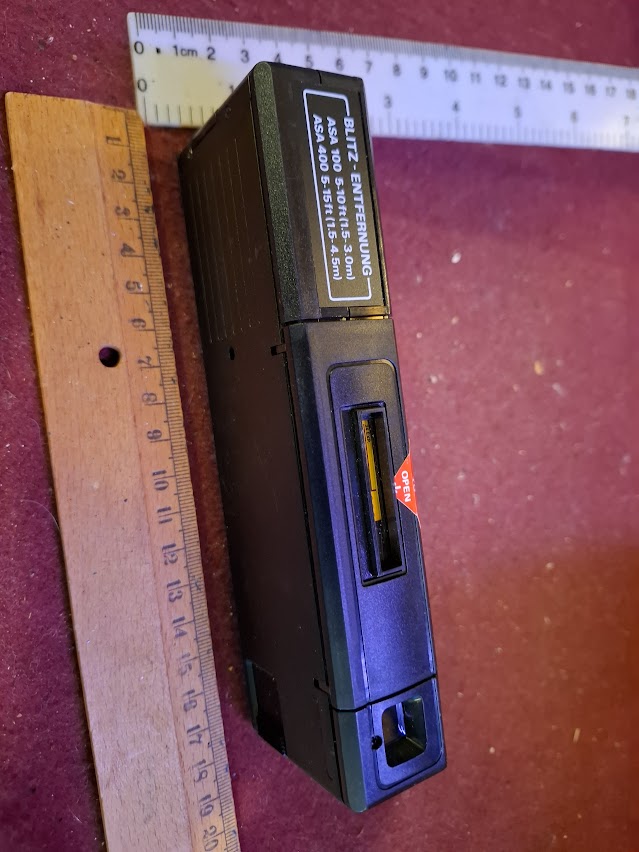 Vintage pocket camera - Hi-Lite [INS10616]