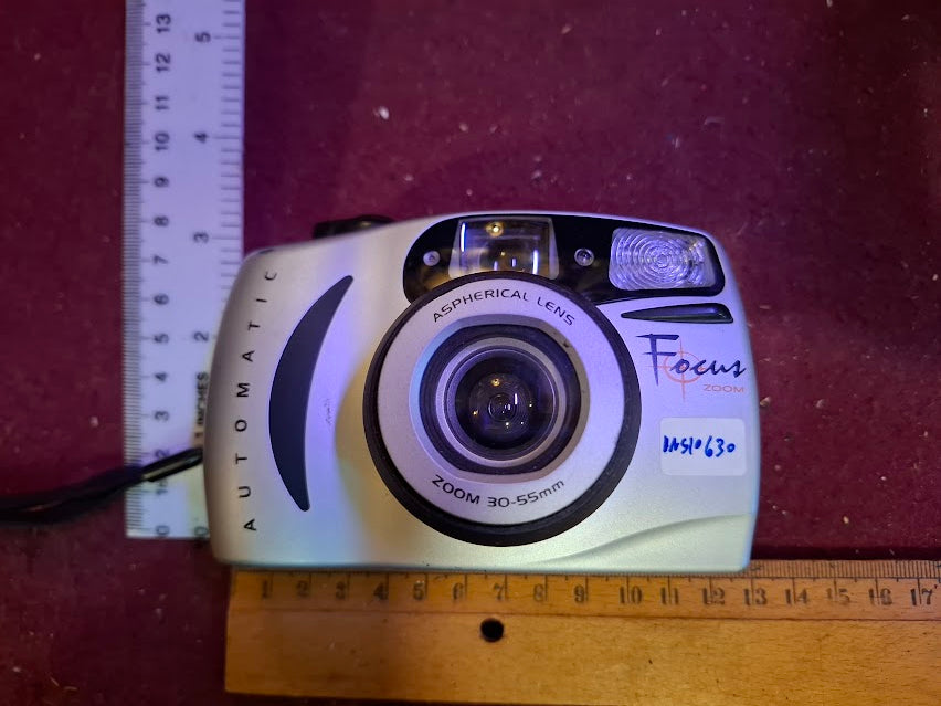Vintage camera - Focus zoom [INS10630]