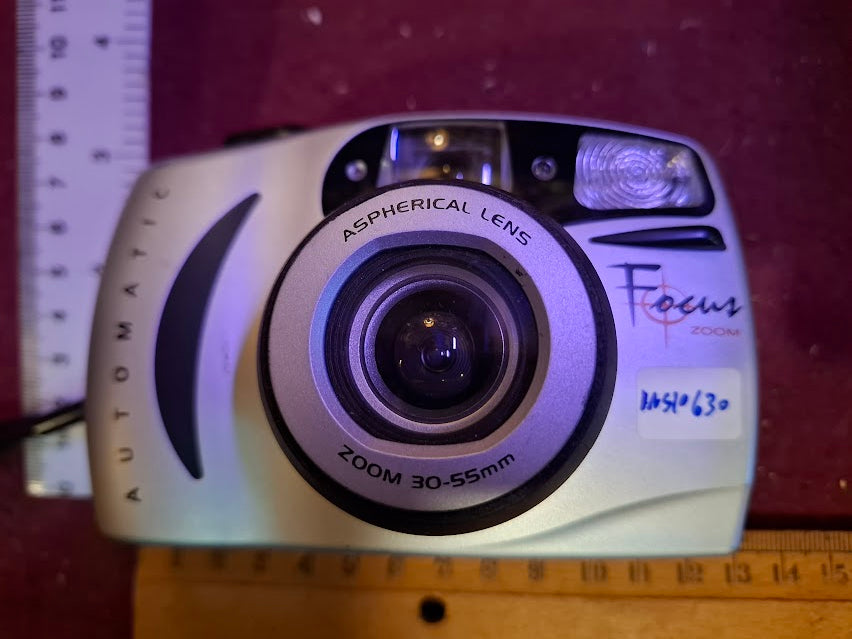 Vintage camera - Focus zoom [INS10630]