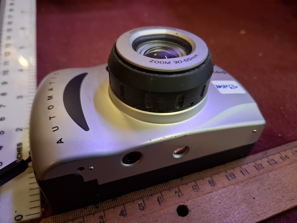 Vintage camera - Focus zoom [INS10630]