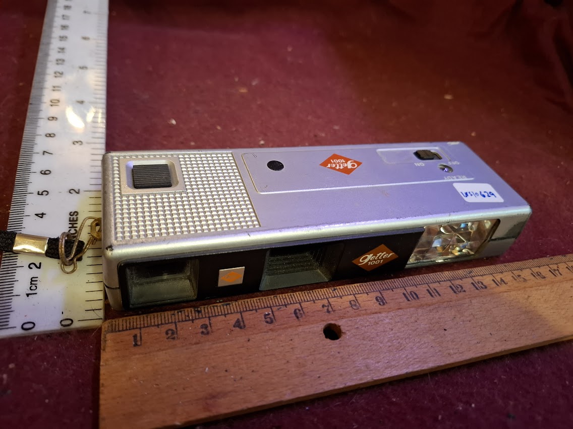 Vintage pocket camera - getter 1001 [INS10629]