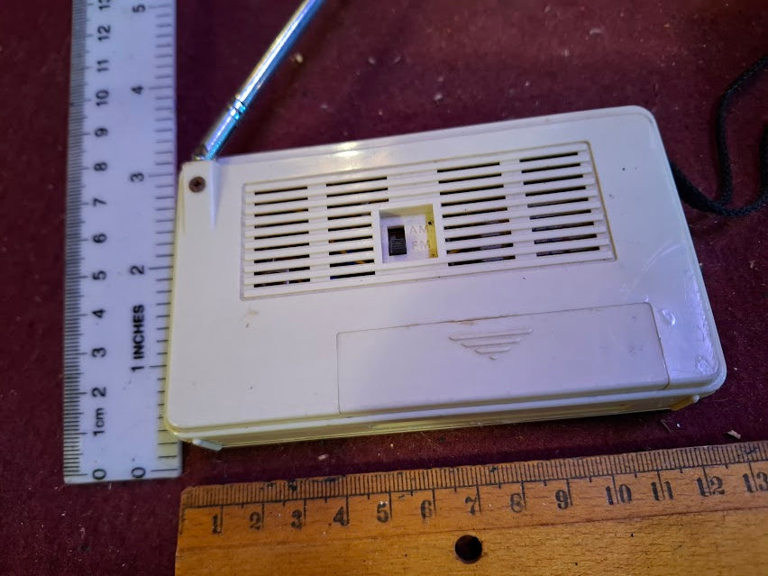 Vintage transistor - Audiosonic Slim Radio [INS10647]