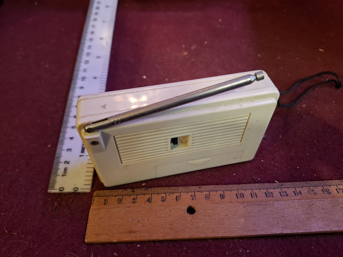 Vintage transistor - Audiosonic Slim Radio [INS10647]