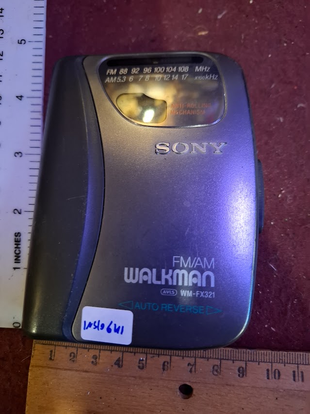Vintage cassette walkman  - Sony [INS10641]
