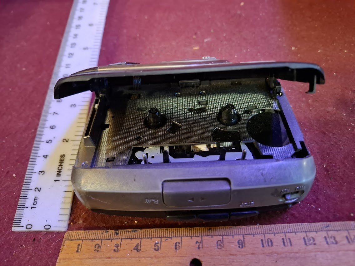 Vintage cassette walkman - aiwa [INS10643]