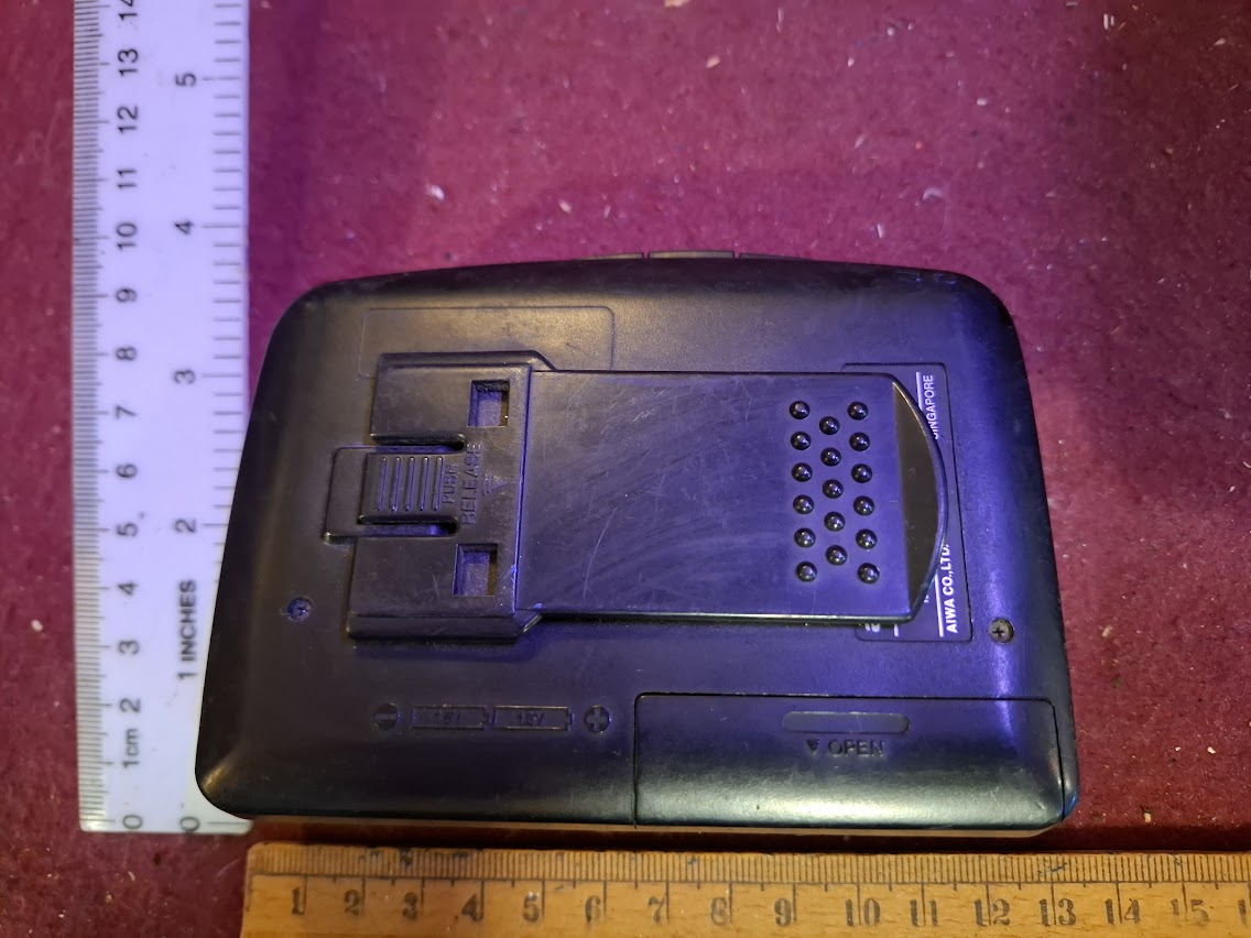 Vintage cassette walkman - aiwa [INS10643]