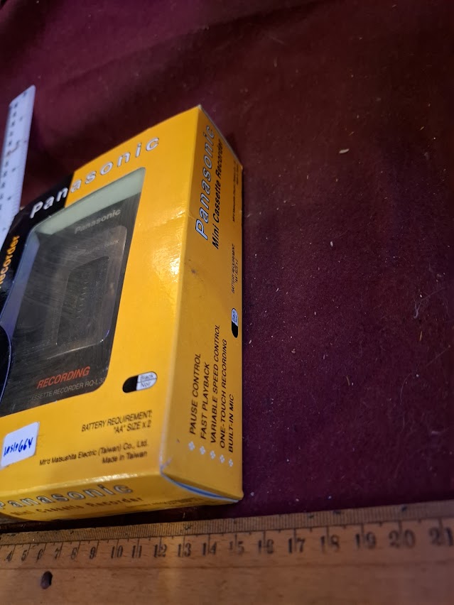 Vintage walkman - Panasonic [INS10664]