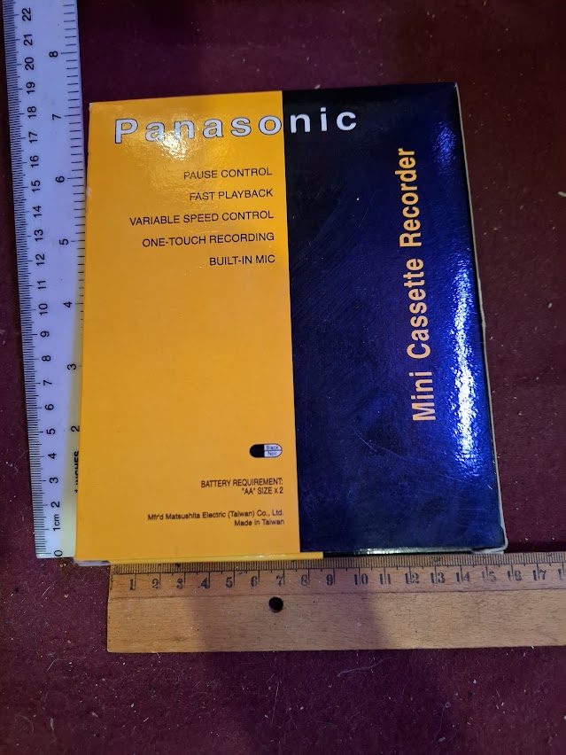 Vintage walkman - Panasonic [INS10664]