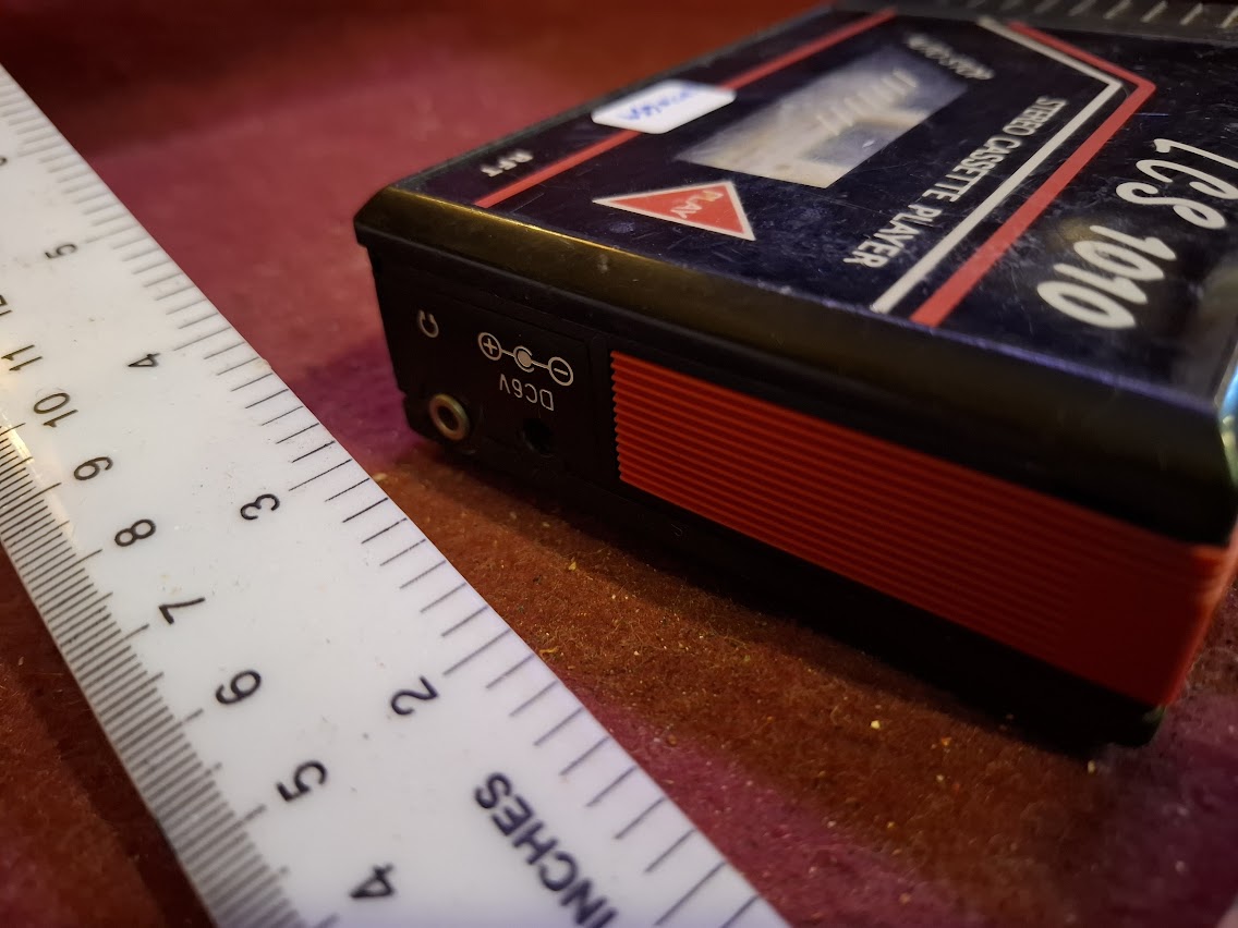 Vintage walkman - LCS 1010 [INS10659]