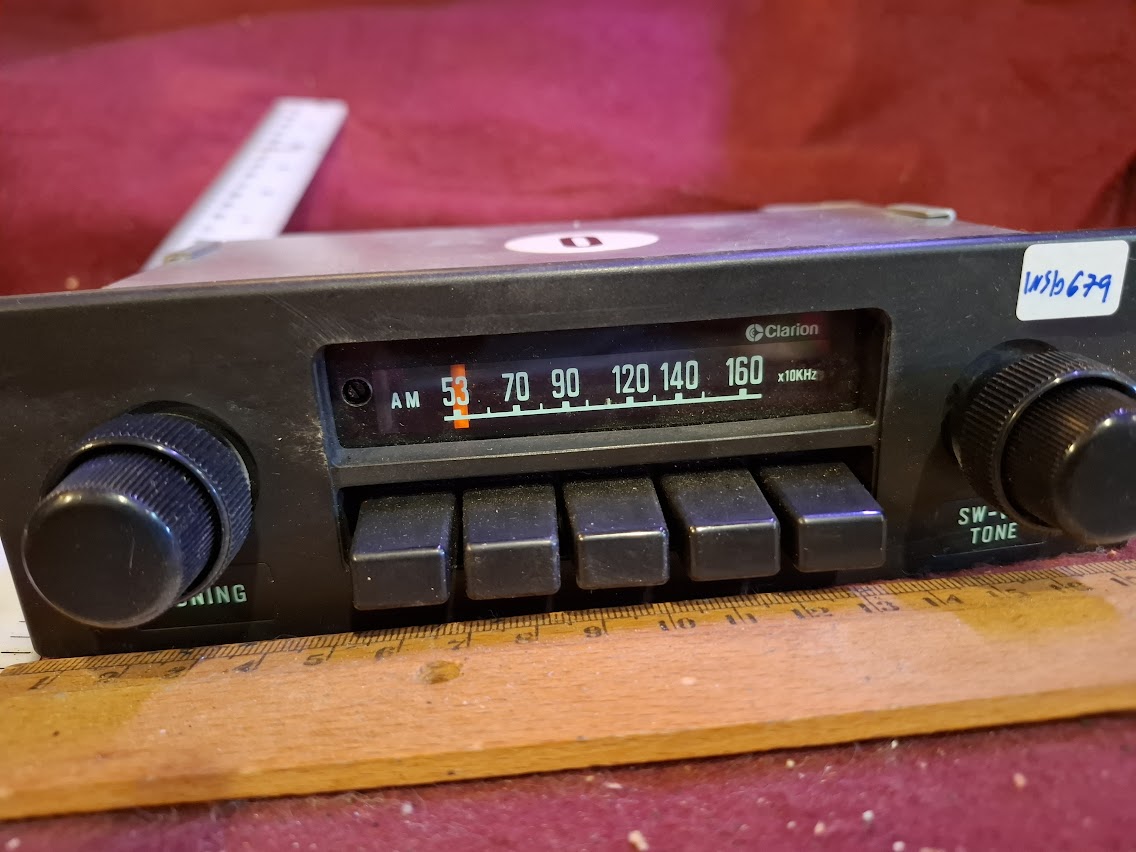 Vintage car radio - Clarion [INS10679]