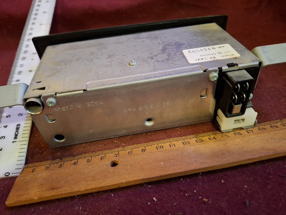Vintage car radio - Clarion [INS10679]