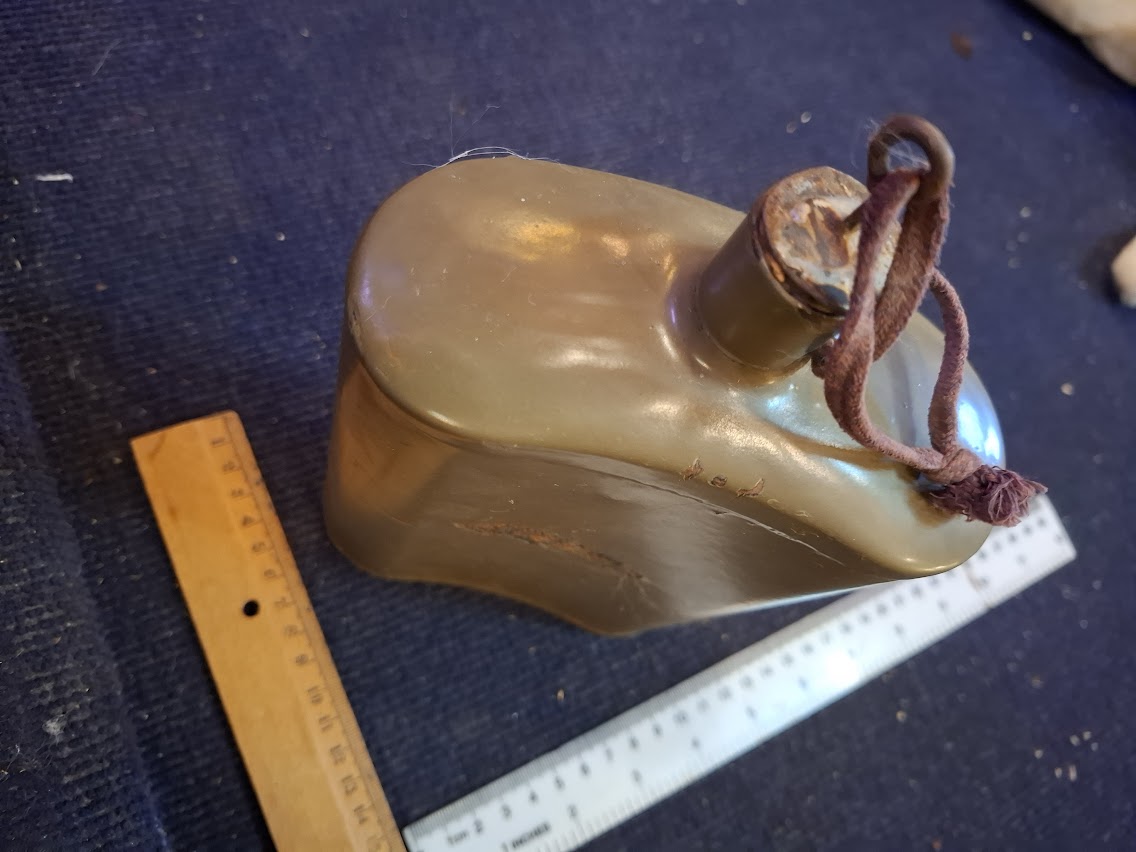 Old army water bottle [ARM10146]