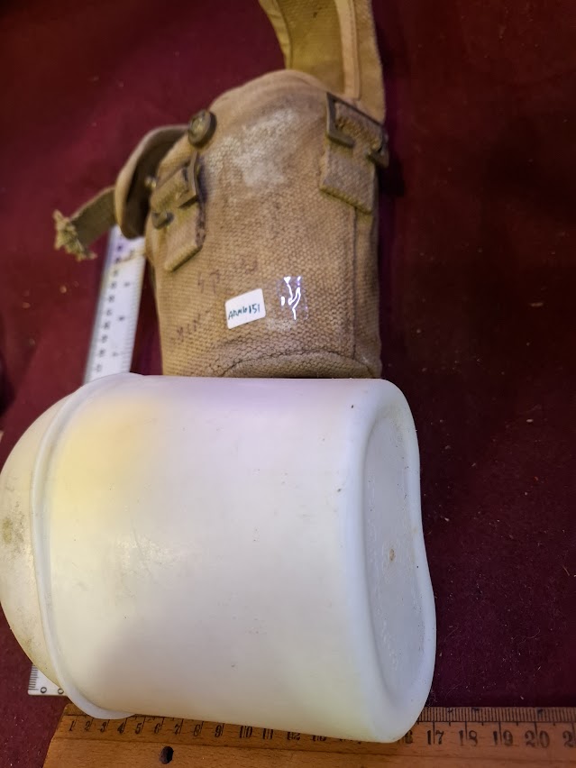 Old Military water bottle [ARM10151]