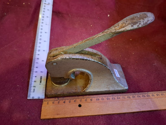 Antique heavy metal stamp punch - Rare [TOL10289]