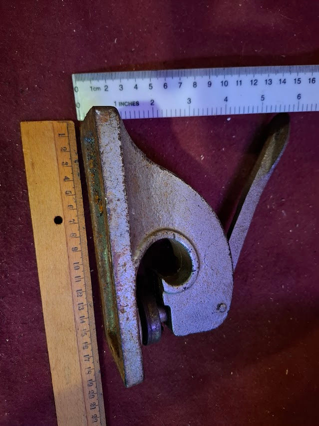 Antique heavy metal stamp punch - Rare [TOL10289]