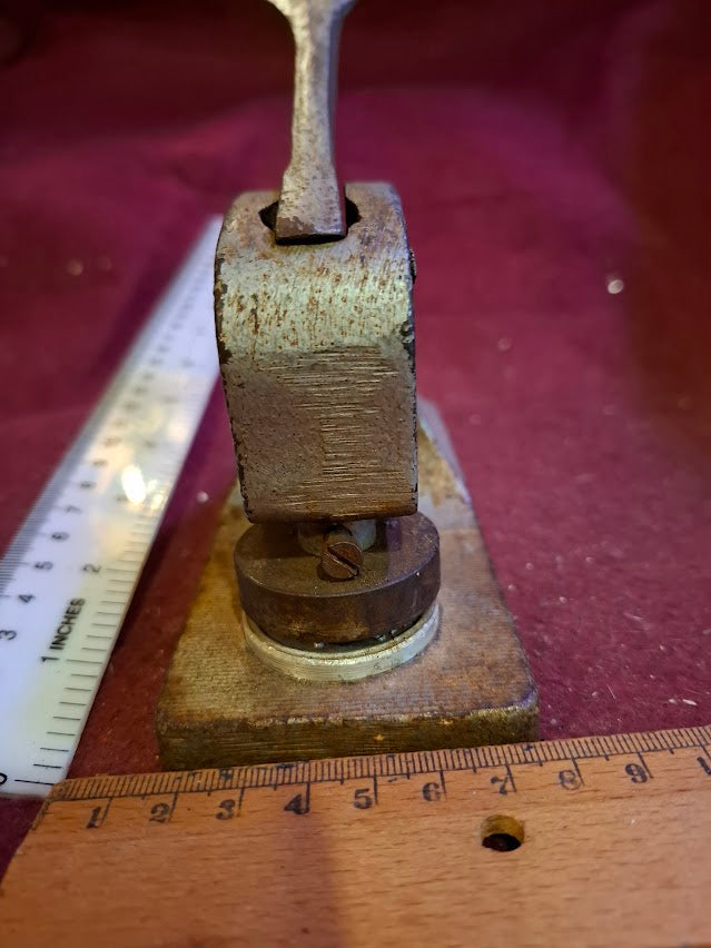Antique heavy metal stamp punch - Rare [TOL10289]