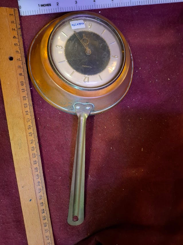 Vintage hanging mechanical clock [CLK10354]