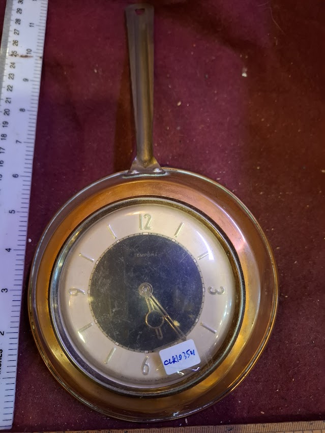 Vintage hanging mechanical clock [CLK10354]