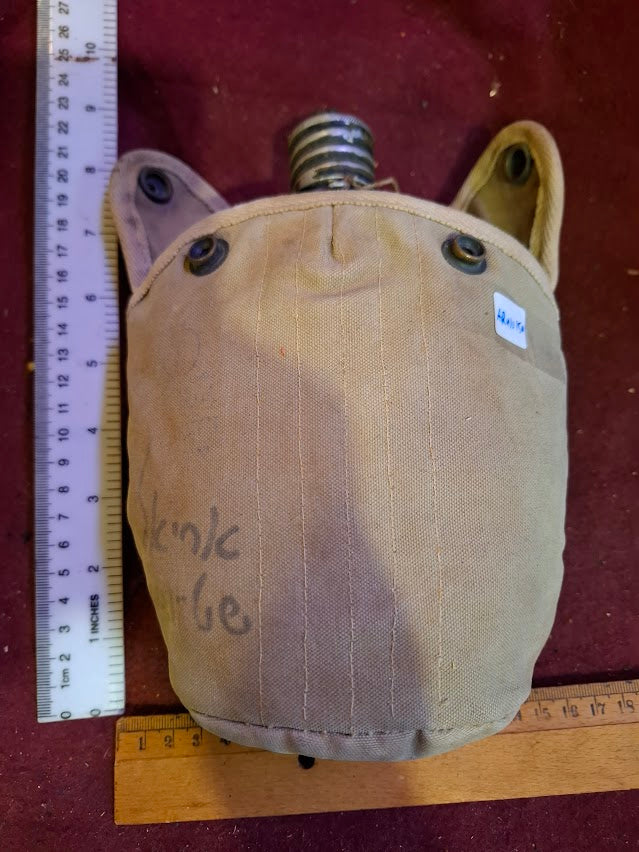 Old army water bottle [ARM10150]