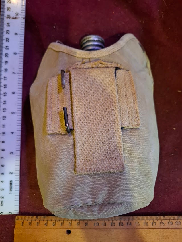 Old army water bottle [ARM10150]