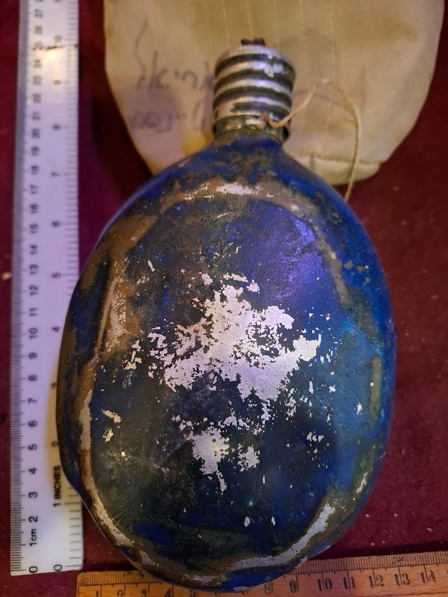 Old army water bottle [ARM10150]