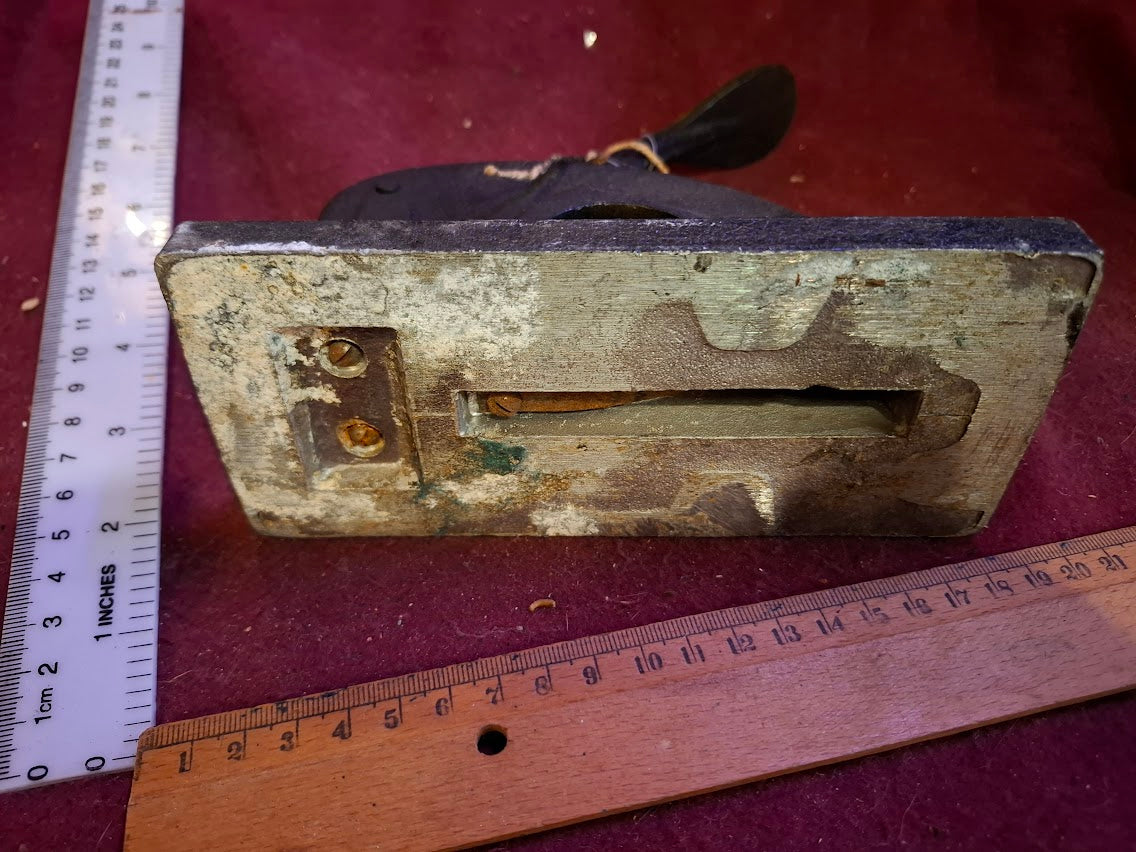 Antique heavy metal stamp punch  - Rare [TOL10290]