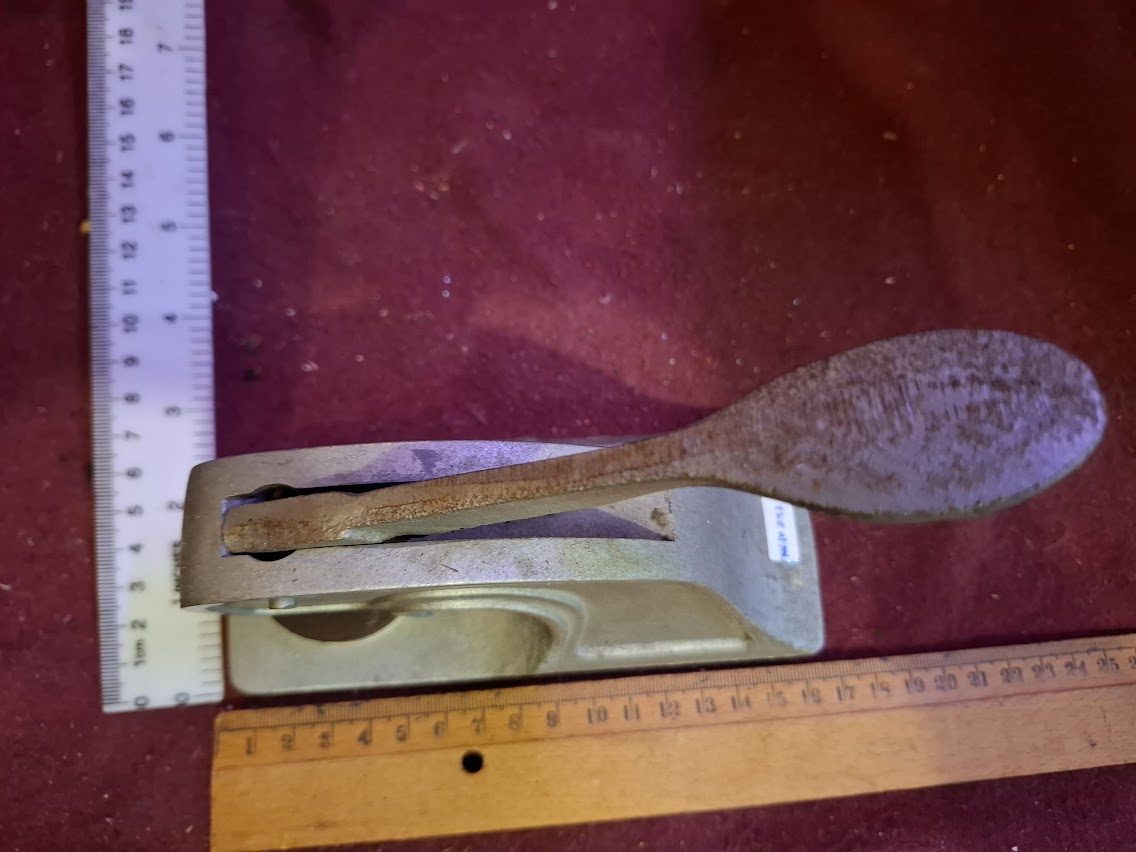 Antique heavy metal stamp punch - Rare [TOL10292]